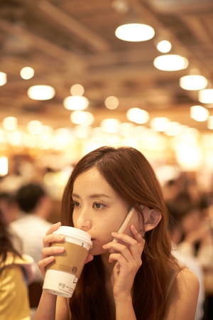 art iphone case in cafe